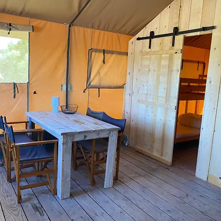 Family Friendly Glamping Tent For 5 In The Heart Of France Роскошный шатер *