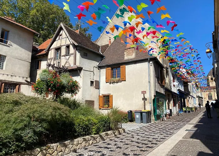 Роскошный шатер Family Friendly Glamping Tent For 5 In The Heart Of France