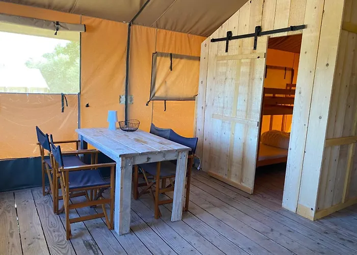 Family Friendly Glamping Tent For 5 In The Heart Of France Роскошный шатер *